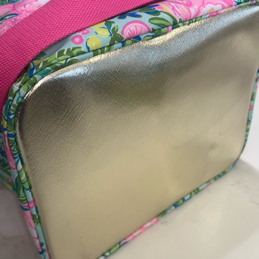 LILY PULITZER Pink and Blue cooler Vibrant Design - Picture 10 of 13